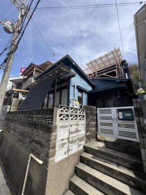 リフォーム履歴あり、お買い物も便利な場所です!!現状有姿渡し(残置物は撤去済み)