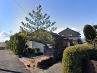 既存宅地の為、愛知県開発審査会基準17条許可により再建築可能
建築条件はありません、
解体更地渡し。
確定測量未実施です。
広々77.95坪の角地です!